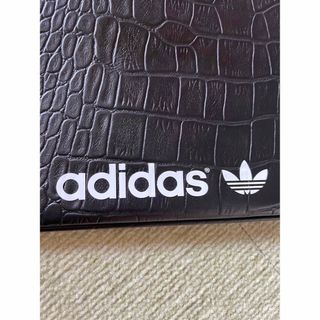 adidas アディダス　クラッチバック　クロコ　ワニ　革　黒　美品