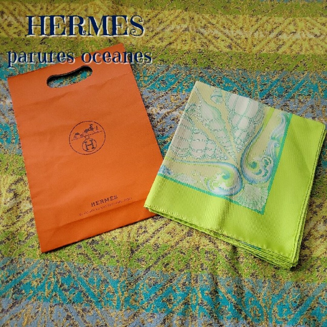 Hermes(エルメス)のレア　稀少　HERMES　エルメス　シルク　スカーフ　カレ90　貝殻 レディースのファッション小物(バンダナ/スカーフ)の商品写真