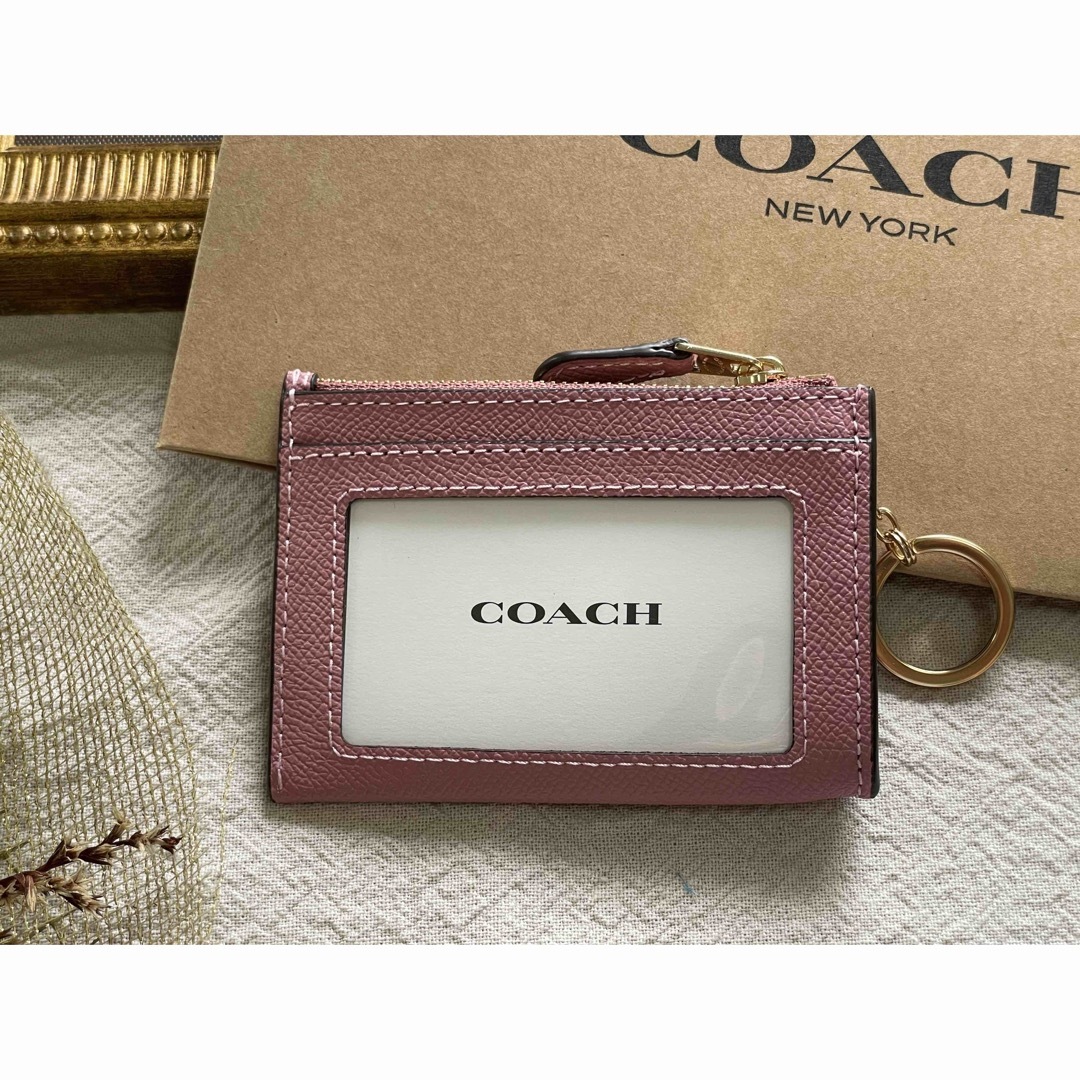 人気色【COACH 88250】 ミニスキニー　ID ケース　トゥルーピンク