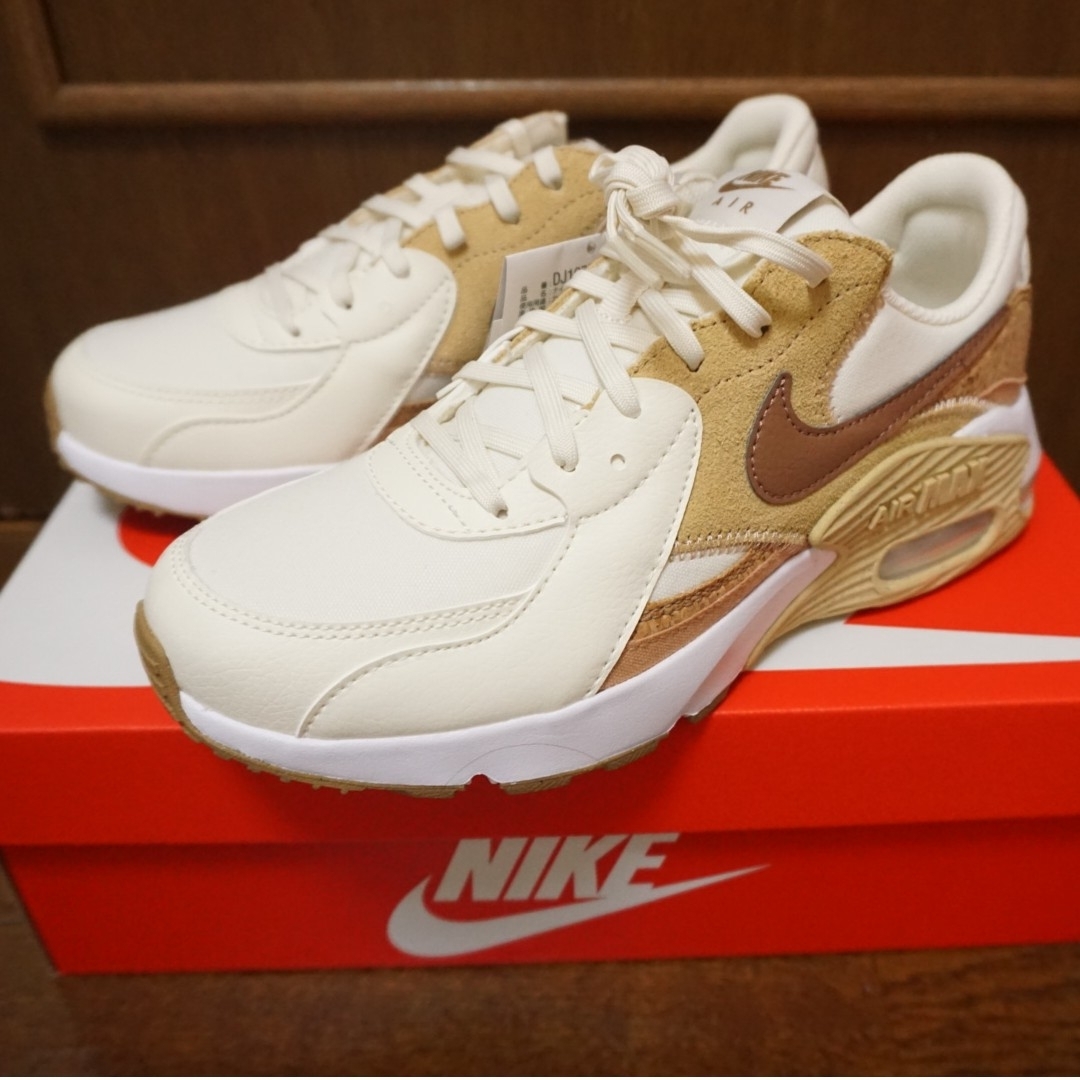 NIKE AIRMAX EXCEEナイキ エアマックス エクシーコルク23 新品