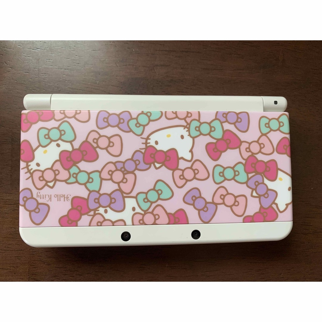 ニンテンドー3DS(ニンテンドー3DS)のNINTENDO 3DS ハローキティ　Hello kitty 本体 エンタメ/ホビーのゲームソフト/ゲーム機本体(携帯用ゲーム機本体)の商品写真