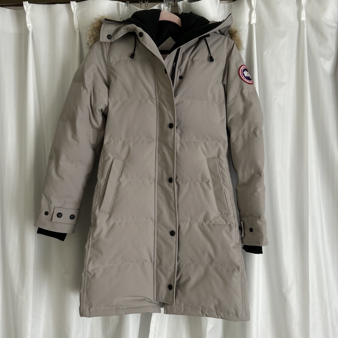 CANADA GOOSE(カナダグース)のCANADA GOOSE SHELBURNE シェルバーン　XS レディースのジャケット/アウター(ダウンジャケット)の商品写真