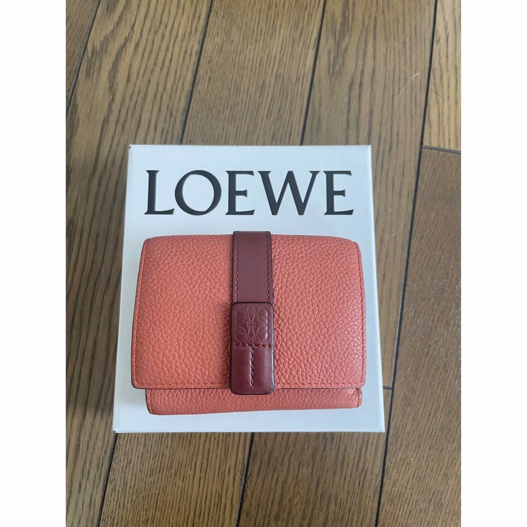 LOEWE(ロエベ)のロエベ　財布 レディースのファッション小物(財布)の商品写真
