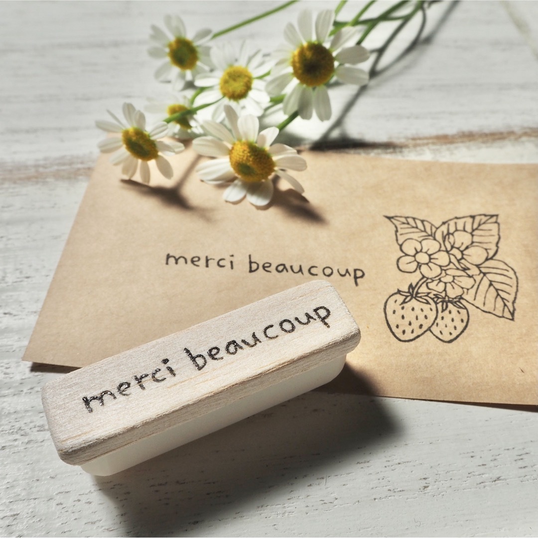 消しゴムはんこ♡merci beaucoup 手書き♡ ハンドメイドの文具/ステーショナリー(はんこ)の商品写真