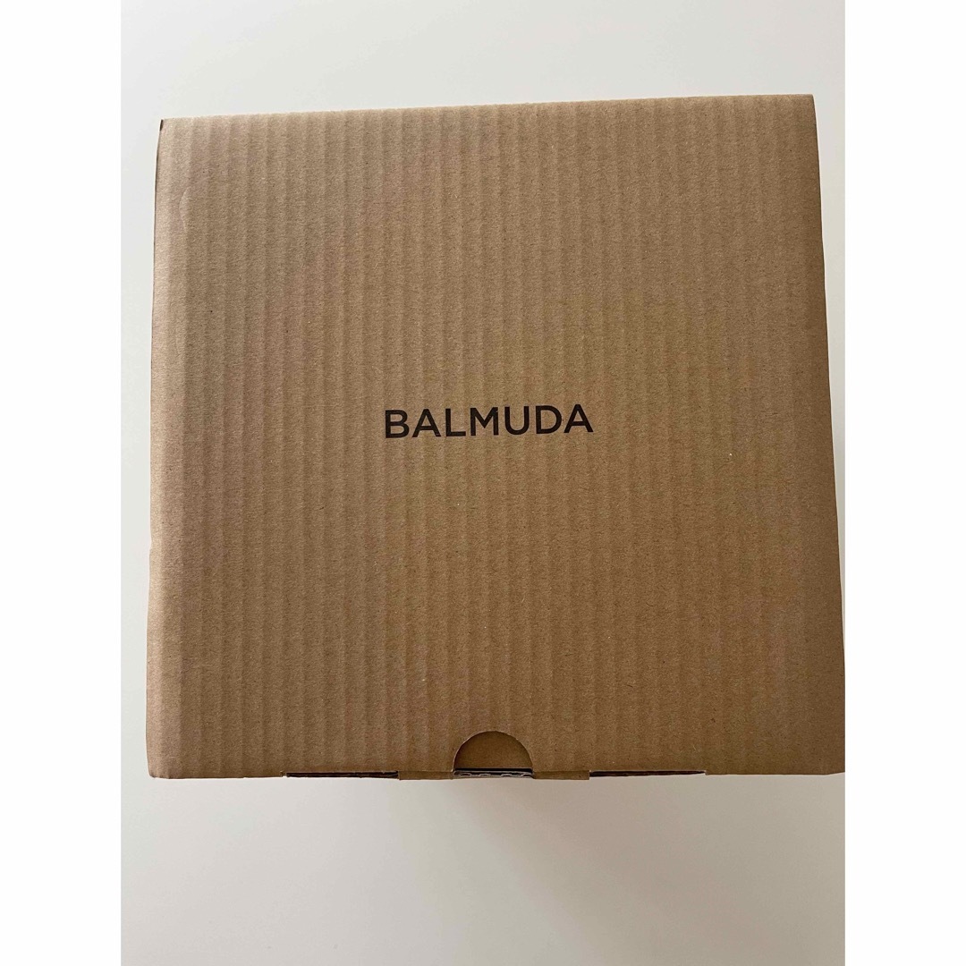 BALMUDA(バルミューダ)のBALMUDA 電気ケトル The Pot ブラック K07A-BK スマホ/家電/カメラの生活家電(電気ケトル)の商品写真