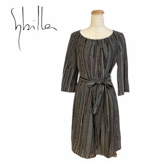 シビラ(Sybilla)の美品　Sybilla シビラ　ワンピース 紫系　黒　キレイめ　七分袖　Mサイズ(ひざ丈ワンピース)