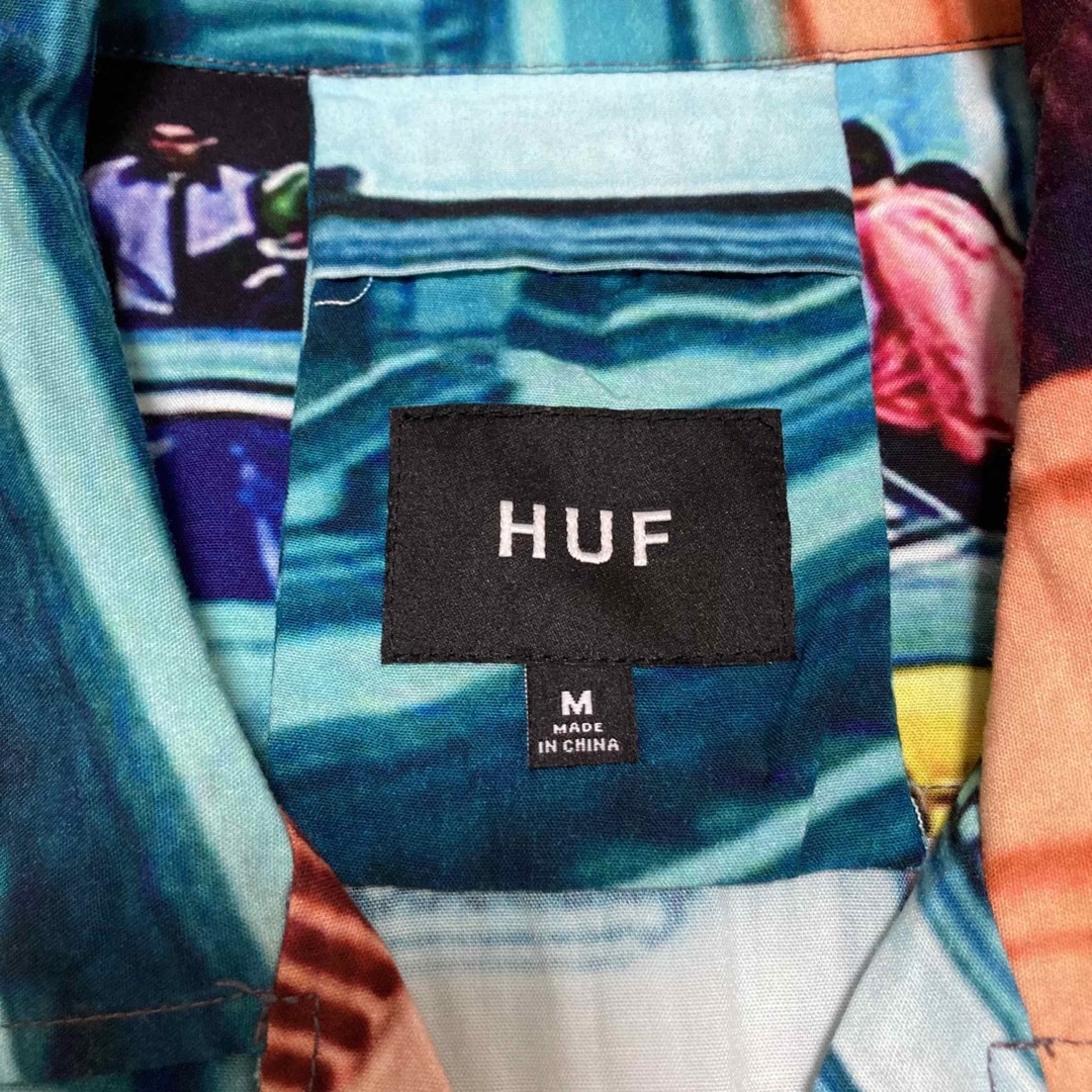 HUF(ハフ)の良品■HUF ハフ■HAVANA RESORT 街並グラデーション アロハシャツ メンズのトップス(シャツ)の商品写真