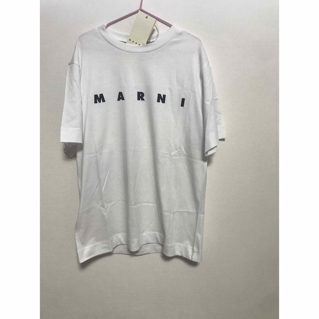 Marni(マルニ)のMARNI シンプルロゴTシャツ　10Y 新品未使用 レディースのトップス(Tシャツ(半袖/袖なし))の商品写真