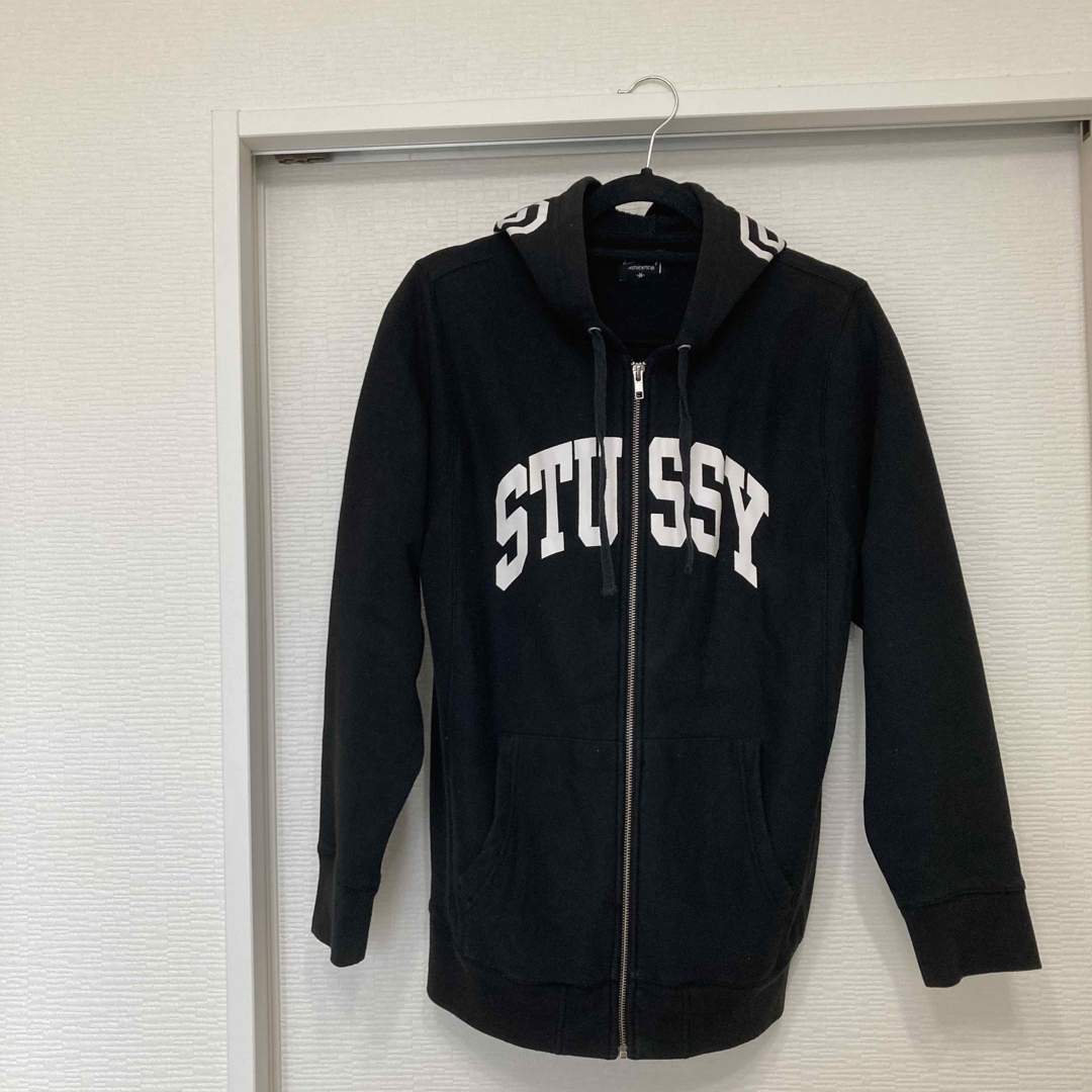 STUSSY ステューシーのパーカー Ｍサイズ - パーカー