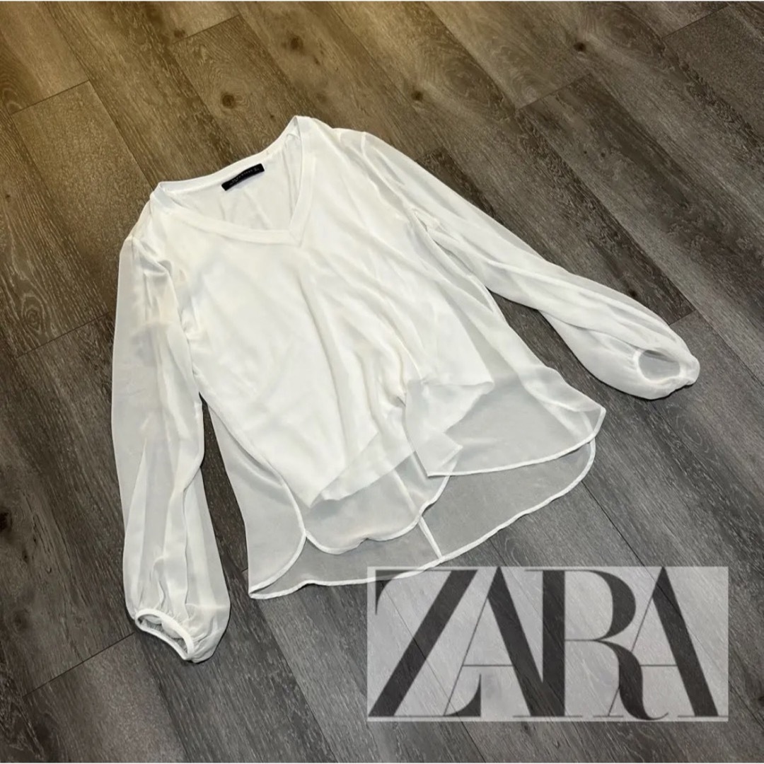 ZARA(ザラ)のZARA ザラ　トップス　白 レディースのトップス(シャツ/ブラウス(長袖/七分))の商品写真