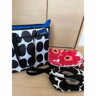 マリメッコ(marimekko)のレア　マリメッコ　保冷バッグ　クーラーバッグ　ウニッコ(弁当用品)