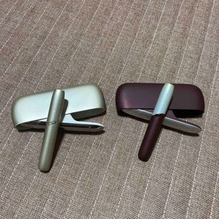 アイコス(IQOS)のiQOS DUO  ムーンシルバー・フロステッドレッド(タバコグッズ)