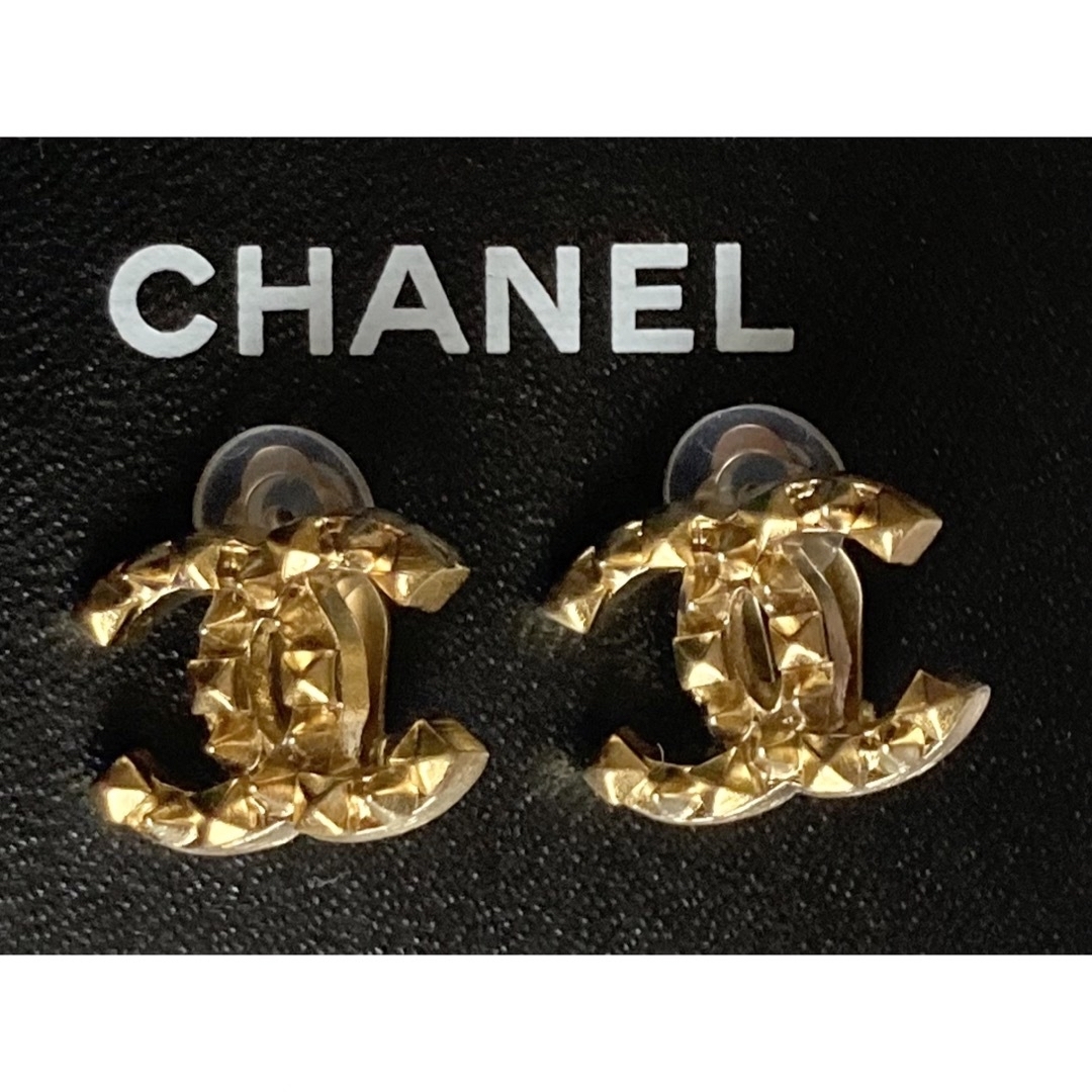 CHANEL - 美品！シャネル♥️スタッズ ココマーク イヤリングの通販 by