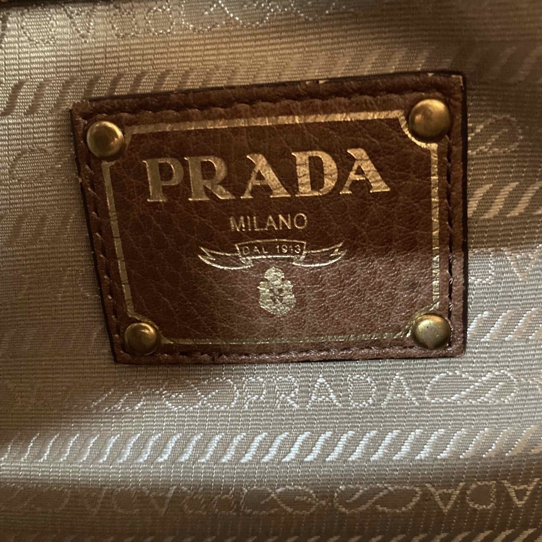 PRADA(プラダ)の最終値下！　イタリア本店購入 プラダ ハンドバッグ 茶色 レザー ビジネス メンズのバッグ(トートバッグ)の商品写真