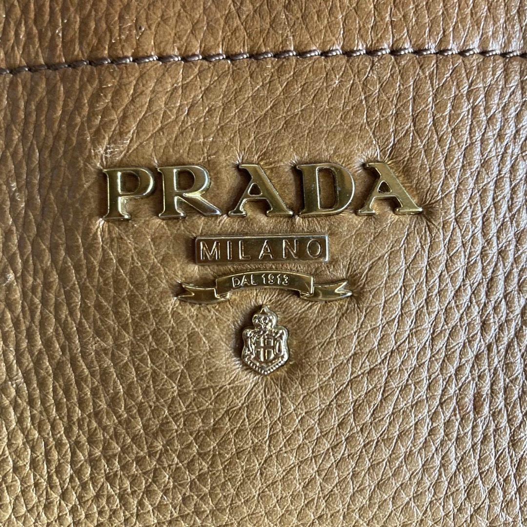 PRADA(プラダ)の最終値下！　イタリア本店購入 プラダ ハンドバッグ 茶色 レザー ビジネス メンズのバッグ(トートバッグ)の商品写真