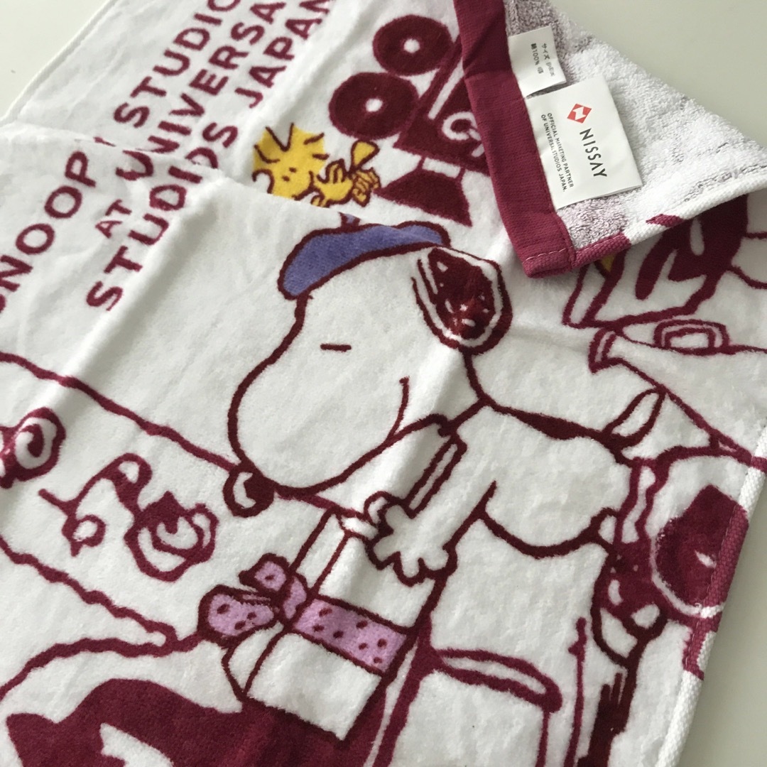 SNOOPY(スヌーピー)のSNOOPY × USJ 日本生命ニッセイ 非売品  フェイスタオル+メモパッド エンタメ/ホビーのコレクション(ノベルティグッズ)の商品写真