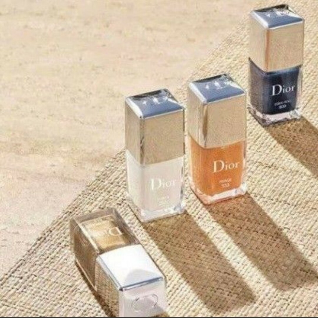 Christian Dior(クリスチャンディオール)の新品未使用◆ディオール ヴェルニ     333  RIVAGE　ショッパー付 コスメ/美容のネイル(マニキュア)の商品写真