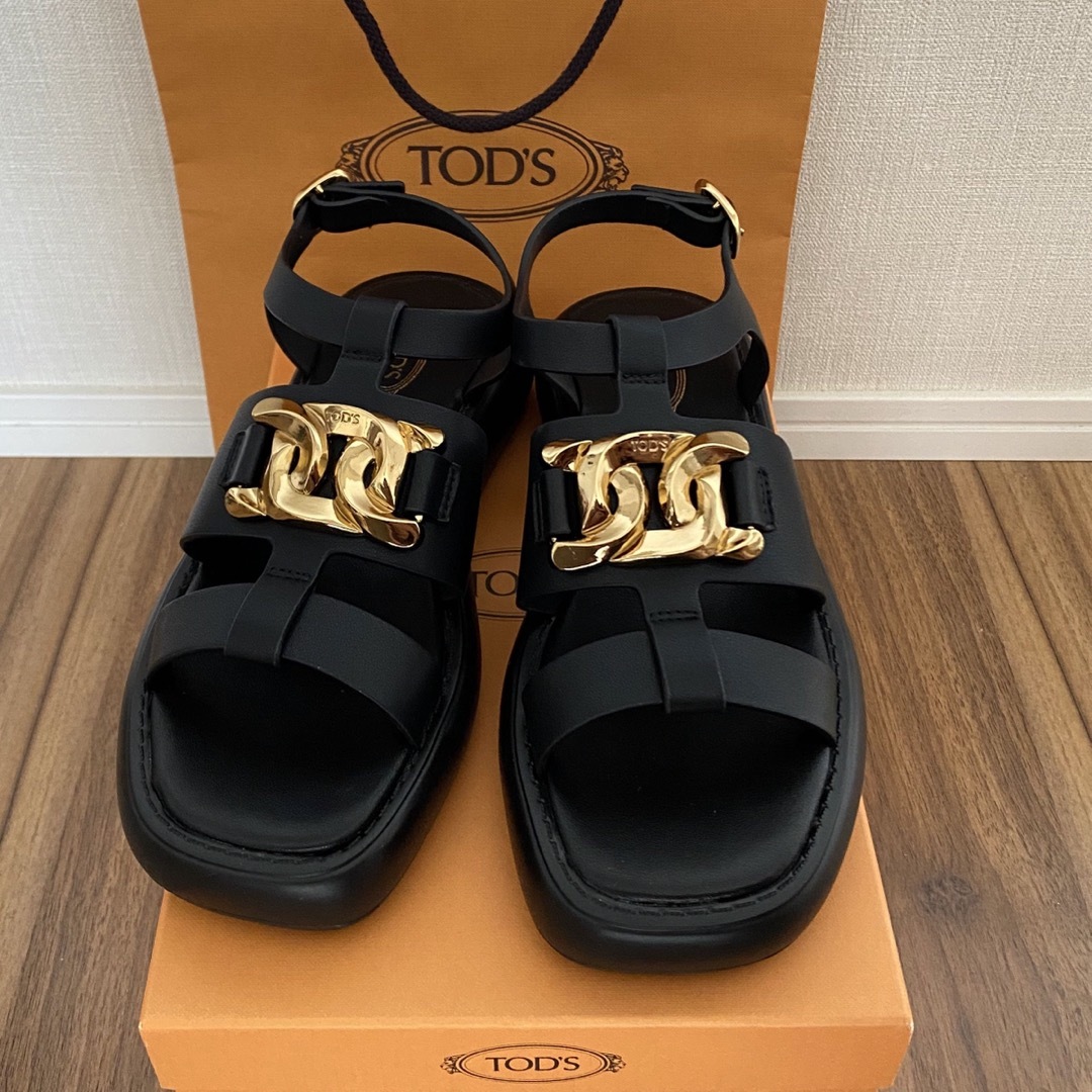 TOD'S - 新品 未使用!TOD'S トッズ ケイト ロゴ メタル レザー