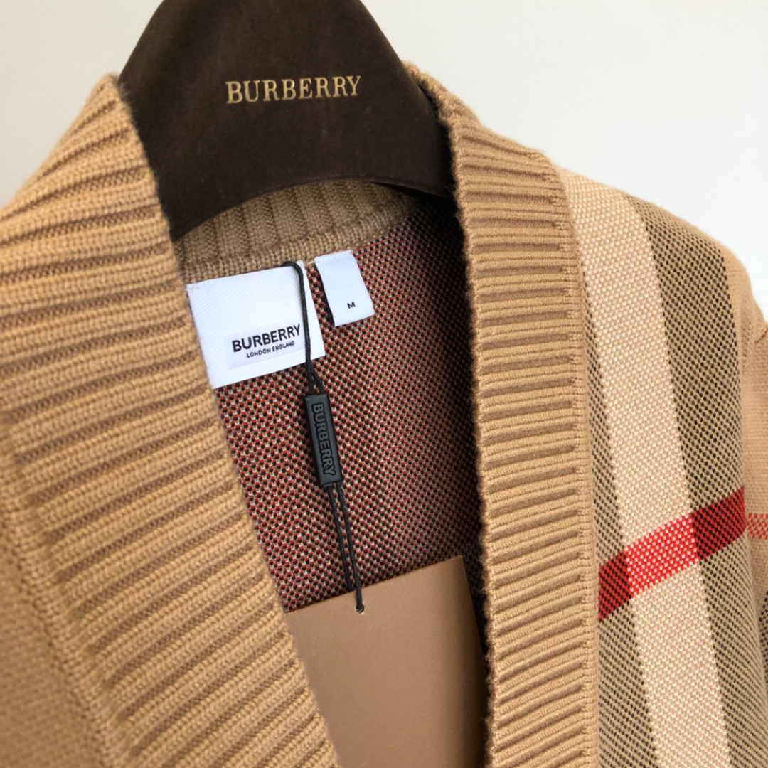 高品質大得価】 BURBERRY - 美品 バーバリー カーディガン ジャケット