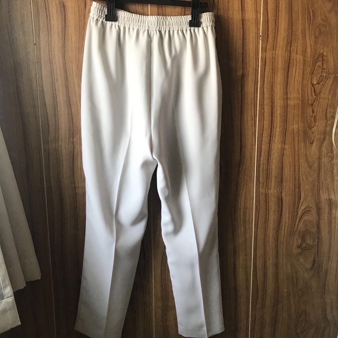 yori 大人気 サラサラスティックパンツ 38 ライトグレー 美品-