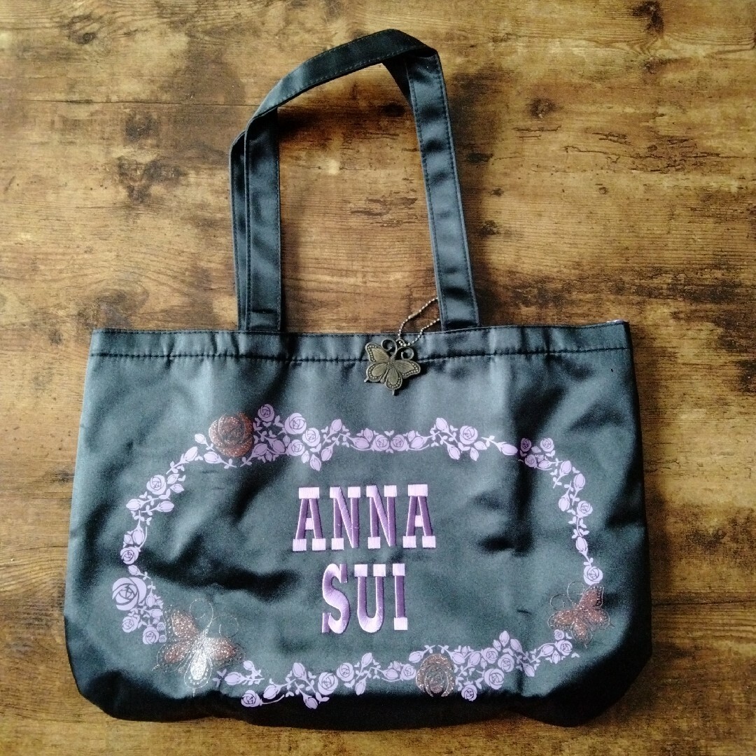 アナスイ　ANNA SUI　ナイロンショルダーバッグ　チャーム付　ちょうちょ