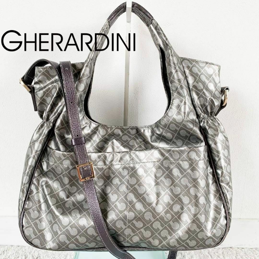 GHERARDINI(ゲラルディーニ)のゲラルディーニ　2way ショルダー　バッグ　ソフティ　A4収納可　シルバー レディースのバッグ(トートバッグ)の商品写真