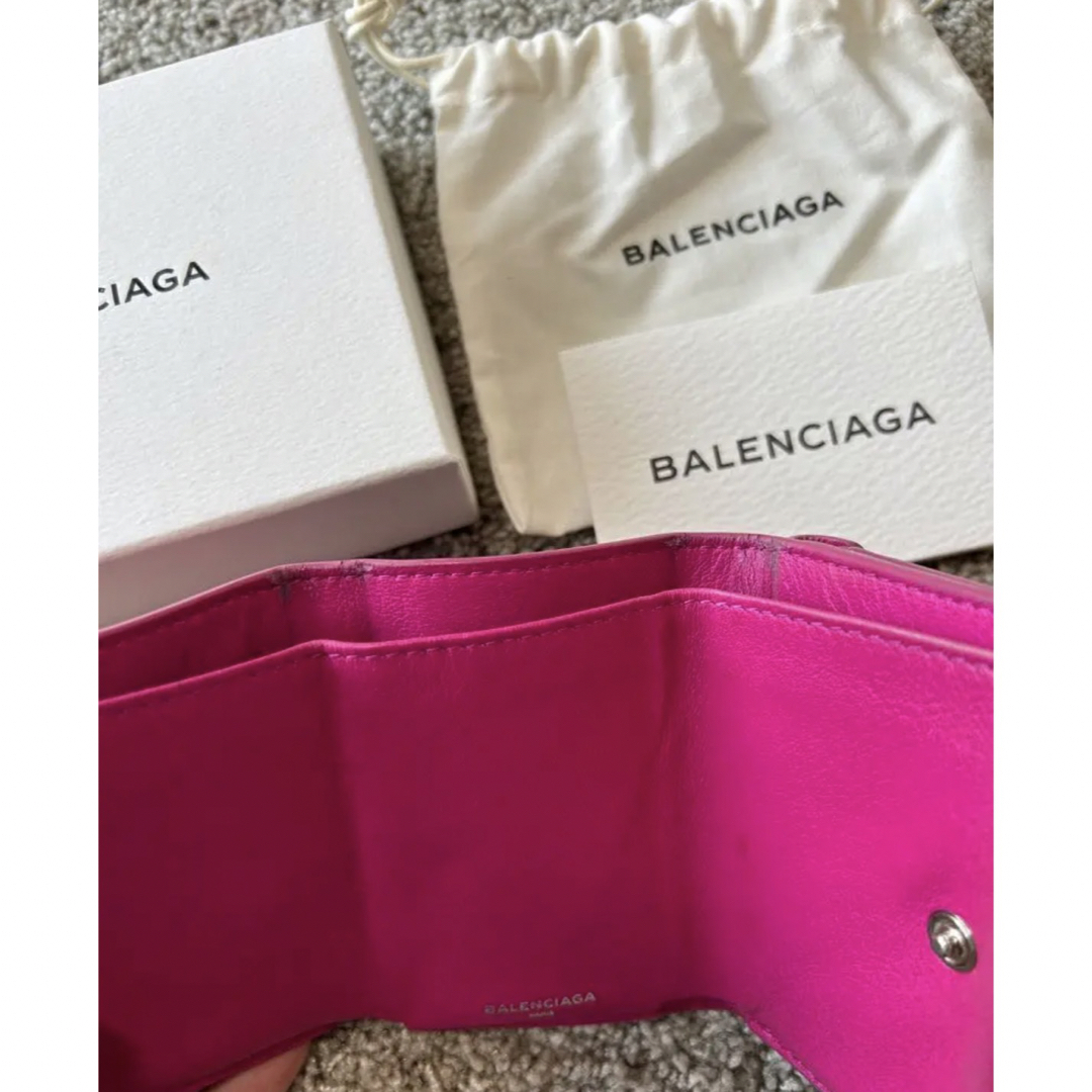 Balenciaga(バレンシアガ)の【値下げ中】バレンシアガ 三つ折り財布 ピンク レディースのファッション小物(財布)の商品写真