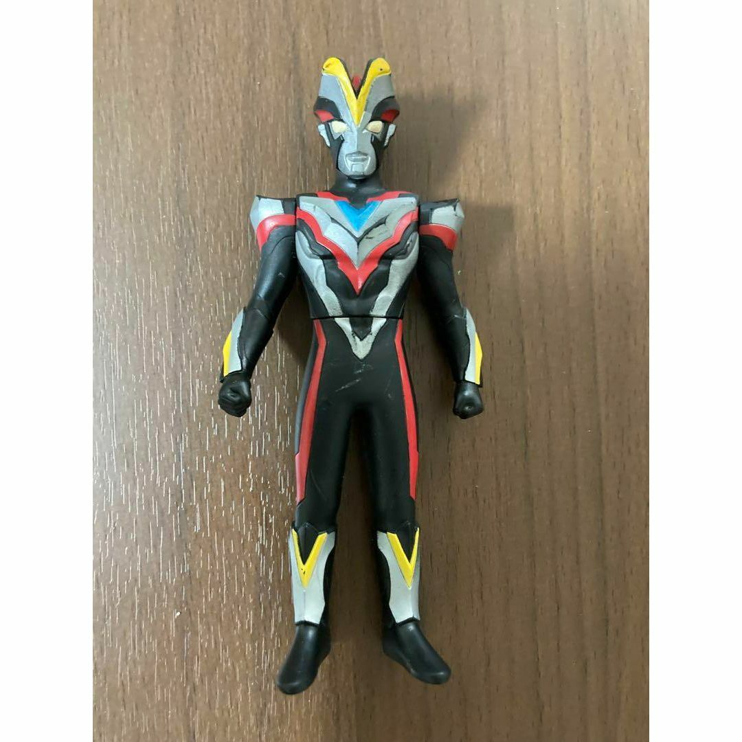 アクションフィギュア　ウルトラヒーローシリーズ 28 ウルトラマンビクトリー