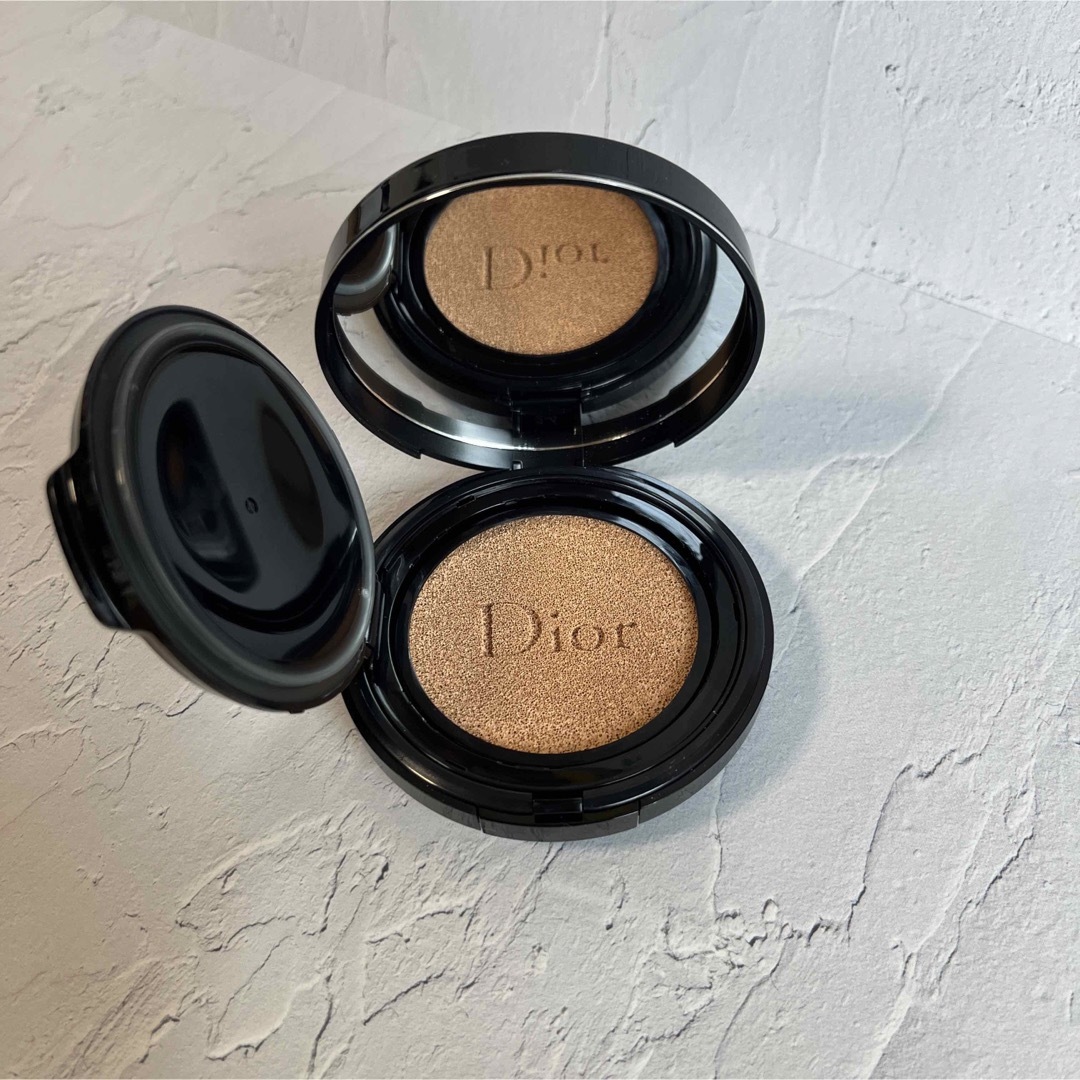 Dior(ディオール)のDior 限定 スキンフォーエヴァークッション コスメ/美容のベースメイク/化粧品(ファンデーション)の商品写真