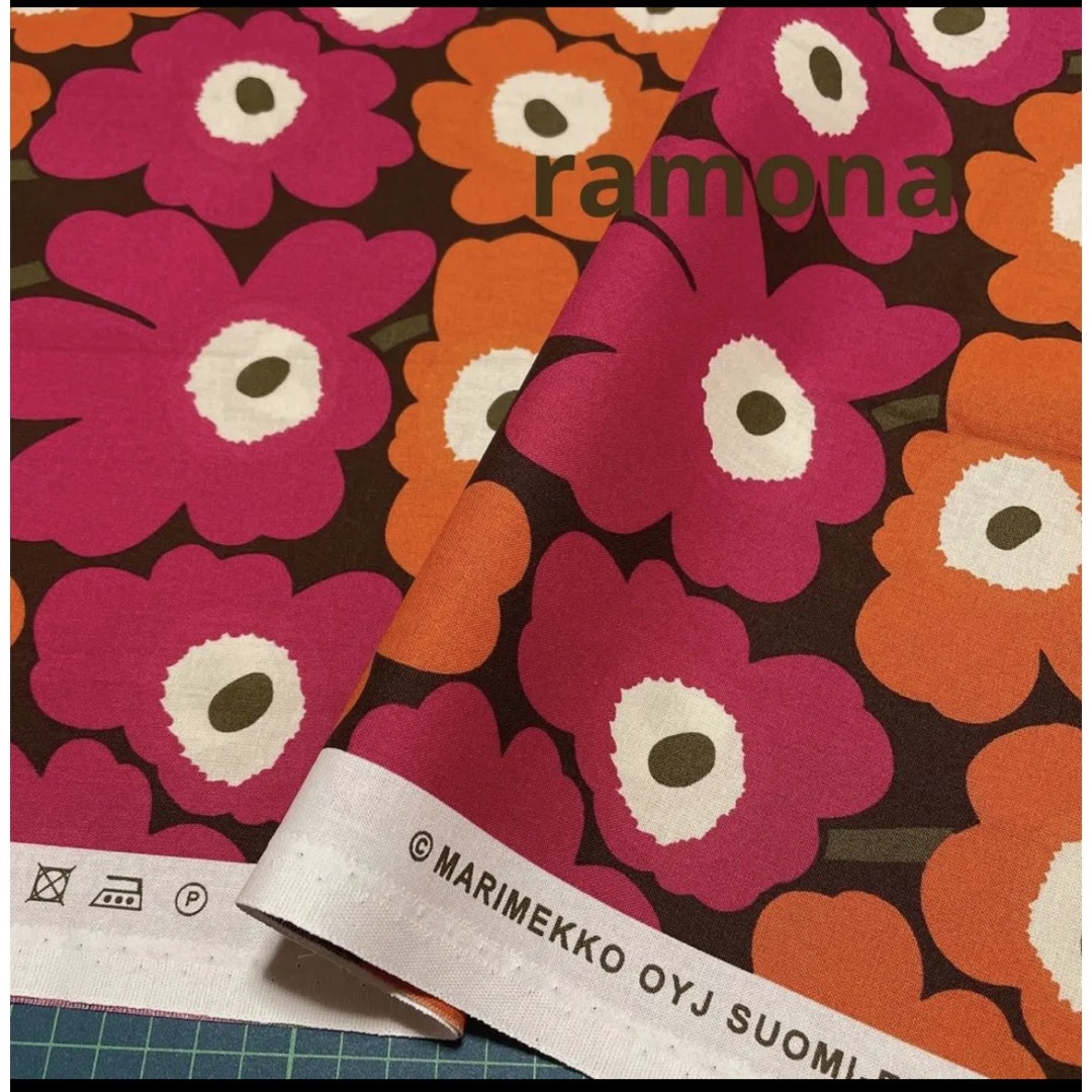 marimekko(マリメッコ)の⭐️キープ 廃番レア マリメッコ 生地 ミニウニッコ ブラウンオレンジ ハンドメイドの素材/材料(生地/糸)の商品写真