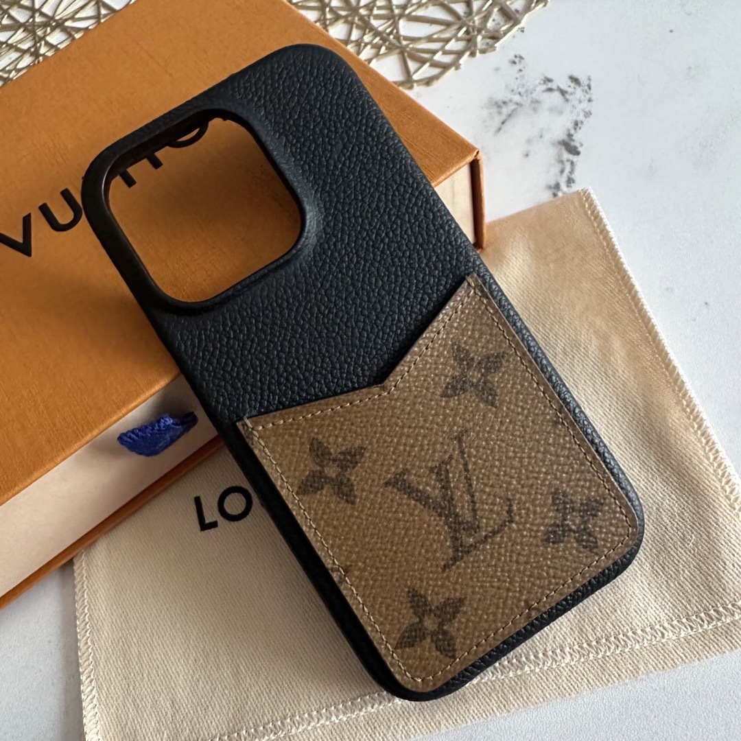 LOUIS VUITTON - ルイヴィトン iphone14Pro ケースの通販 by ♡'s shop