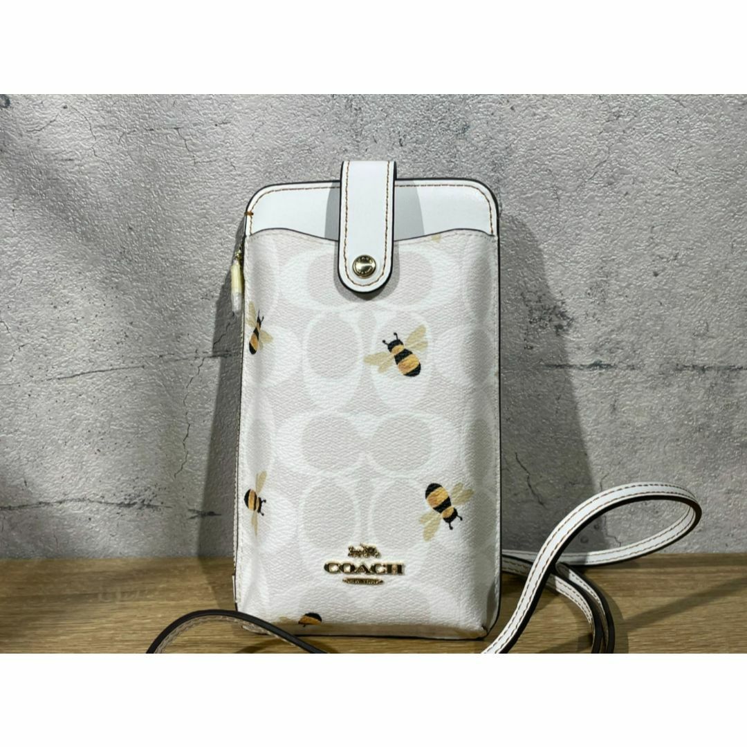 【新品】COACH コーチ スマホショルダー クロスボディ ハニービー