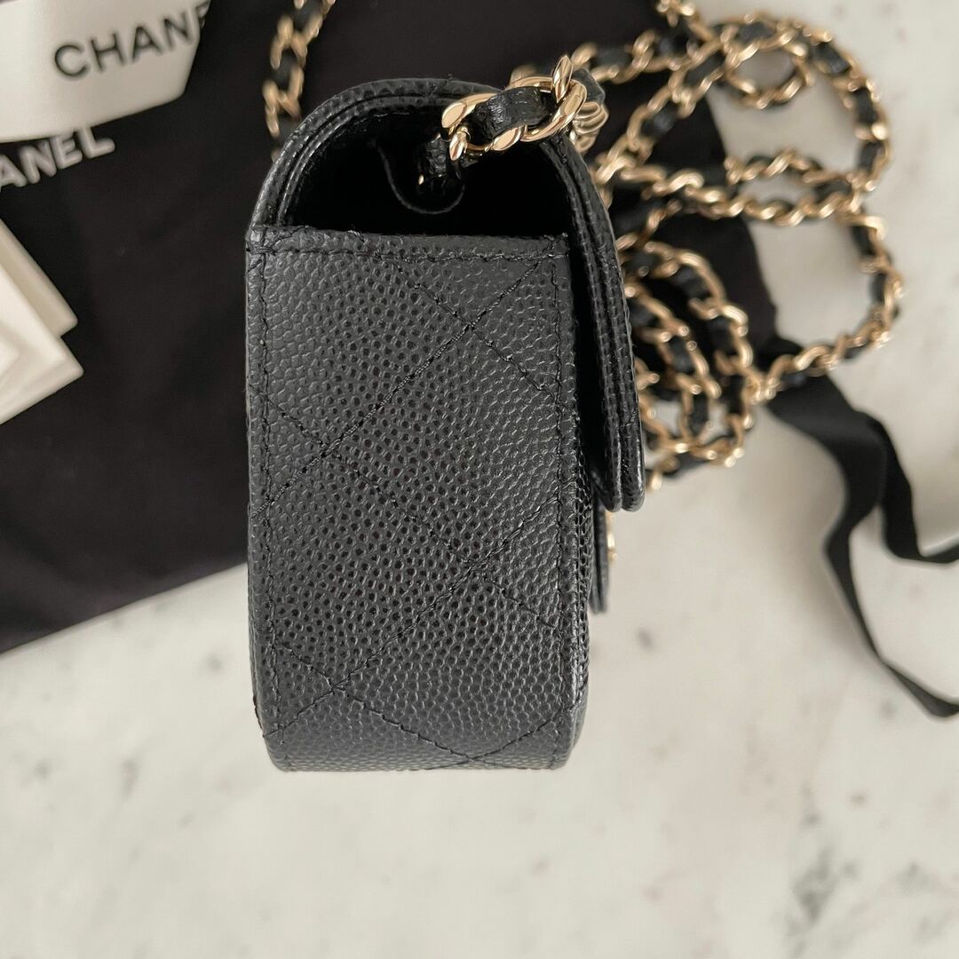 CHANEL(シャネル)のCHANEL クラシックチェーンクラッチ　ポシェット レディースのバッグ(ショルダーバッグ)の商品写真