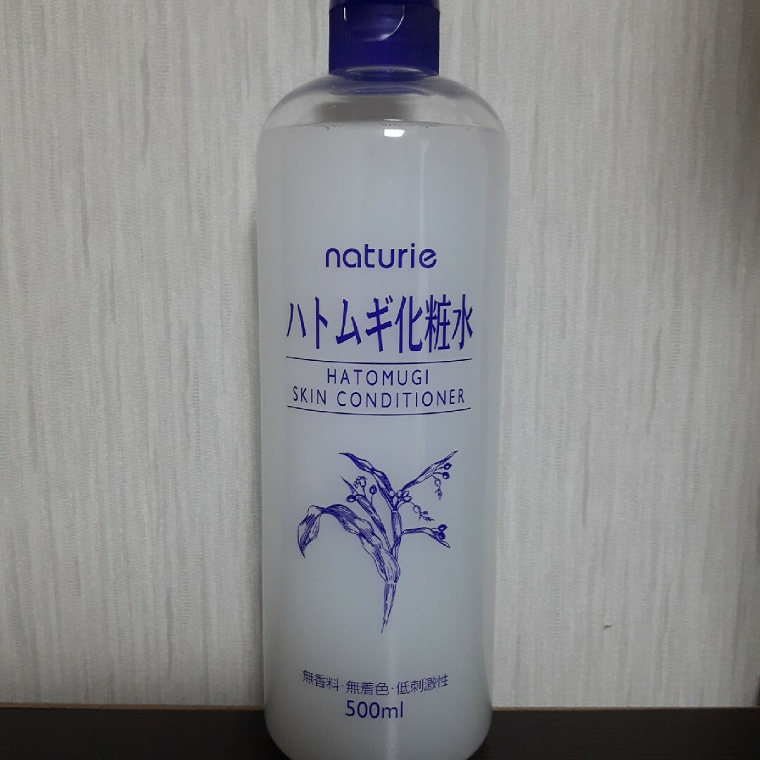 naturie(ナチュリエ)のナチュリエ　 ハトムギ化粧水(500ml) コスメ/美容のスキンケア/基礎化粧品(化粧水/ローション)の商品写真