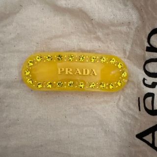 みき様専用出品　PRADAヘアピン　イエロー(ヘアピン)