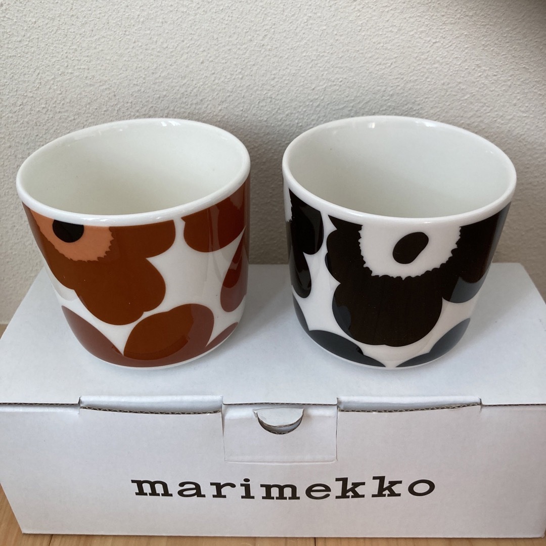 marimekko(マリメッコ)の値下　マリメッコ　ラテマグ　ウニッコ　２個セット インテリア/住まい/日用品のキッチン/食器(グラス/カップ)の商品写真