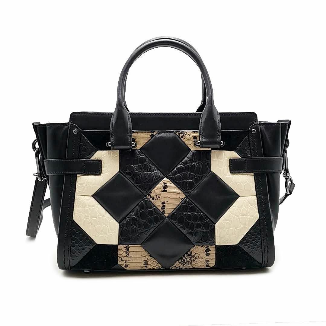 COACH - 超美品 コーチ COACH ショルダーバッグ スワッガー 03