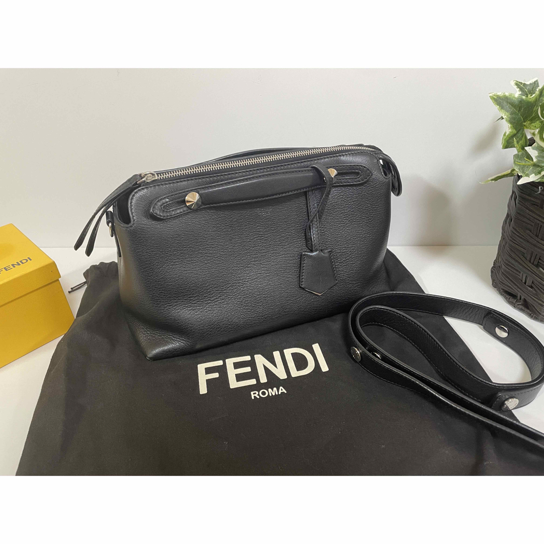 FENDI(フェンディ)の【美品】フェンディ　バイザウェイ　ミディアム　ブラック　黒　ショルダーバッグ レディースのバッグ(ショルダーバッグ)の商品写真