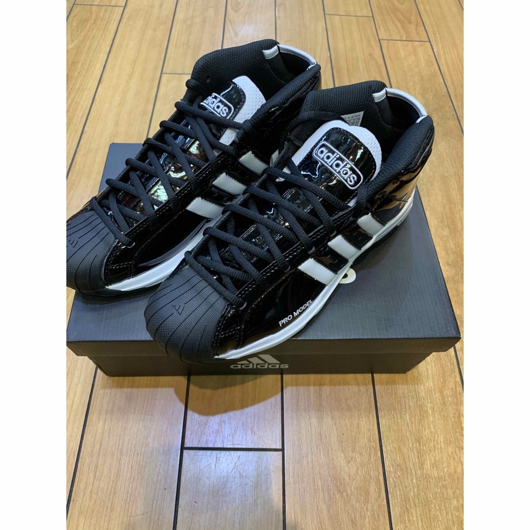 adidas(アディダス)の✨新品✨adidas アディダス　プロモデル　ブラック　ホワイト　バッシュ メンズの靴/シューズ(スニーカー)の商品写真