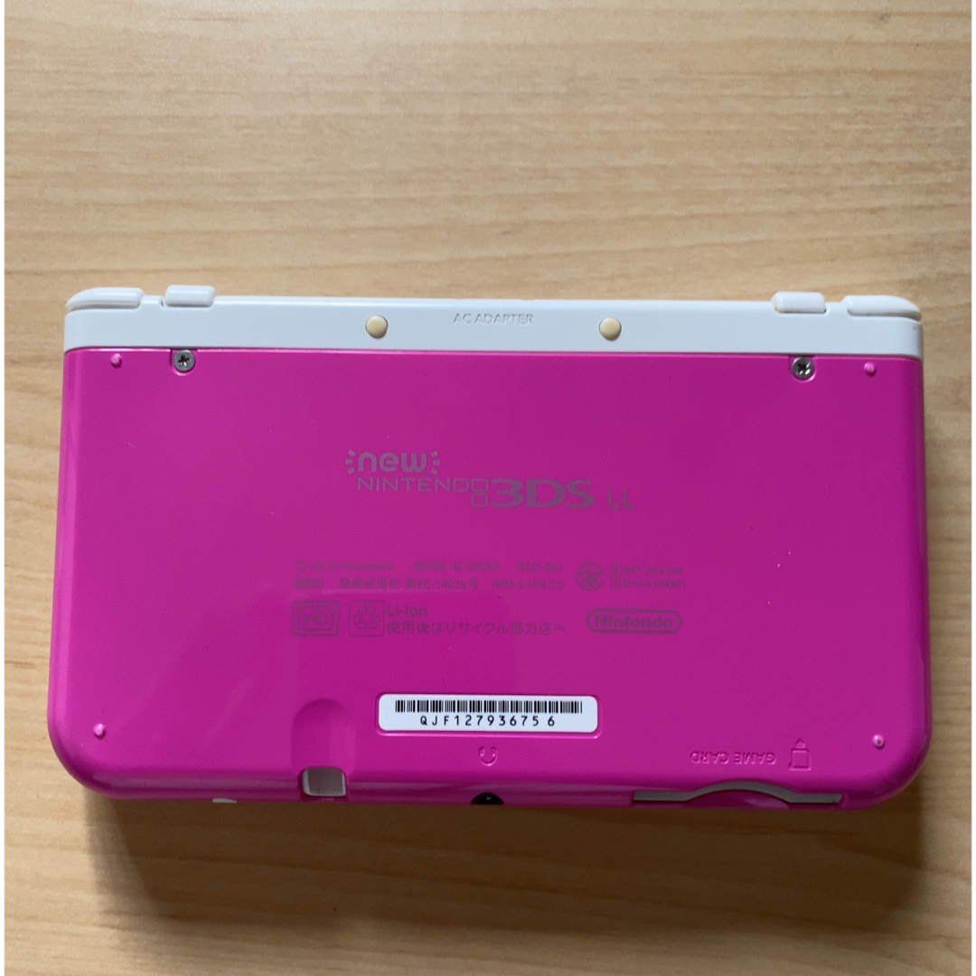 ニンテンドー3DS(ニンテンドー3DS)のNew ニンテンドー3DS LL 本体 ピンク ホワイト 最終値下げ エンタメ/ホビーのゲームソフト/ゲーム機本体(携帯用ゲーム機本体)の商品写真