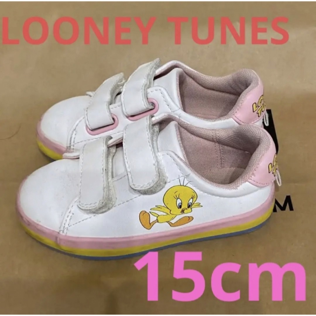 H&M(エイチアンドエム)のLOONEY TUNES スニーカー キッズ/ベビー/マタニティのキッズ靴/シューズ(15cm~)(スニーカー)の商品写真