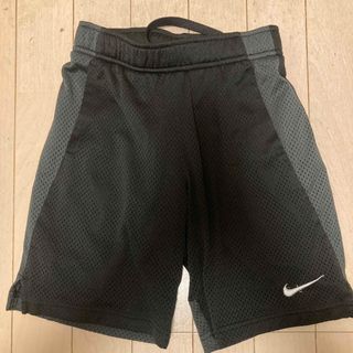 ナイキ(NIKE)のナイキ　ハーフパンツ　キッズXS 120-130 黒(パンツ/スパッツ)