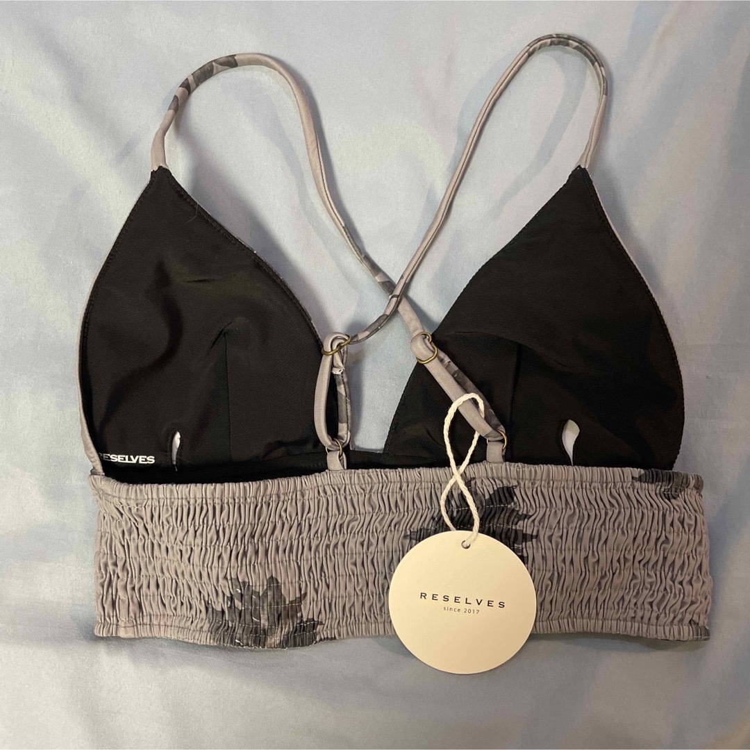 ALEXIA STAM(アリシアスタン)のRESELVES シャーリング ワイドアンダー トライアングル ビキニ トップ レディースの水着/浴衣(水着)の商品写真