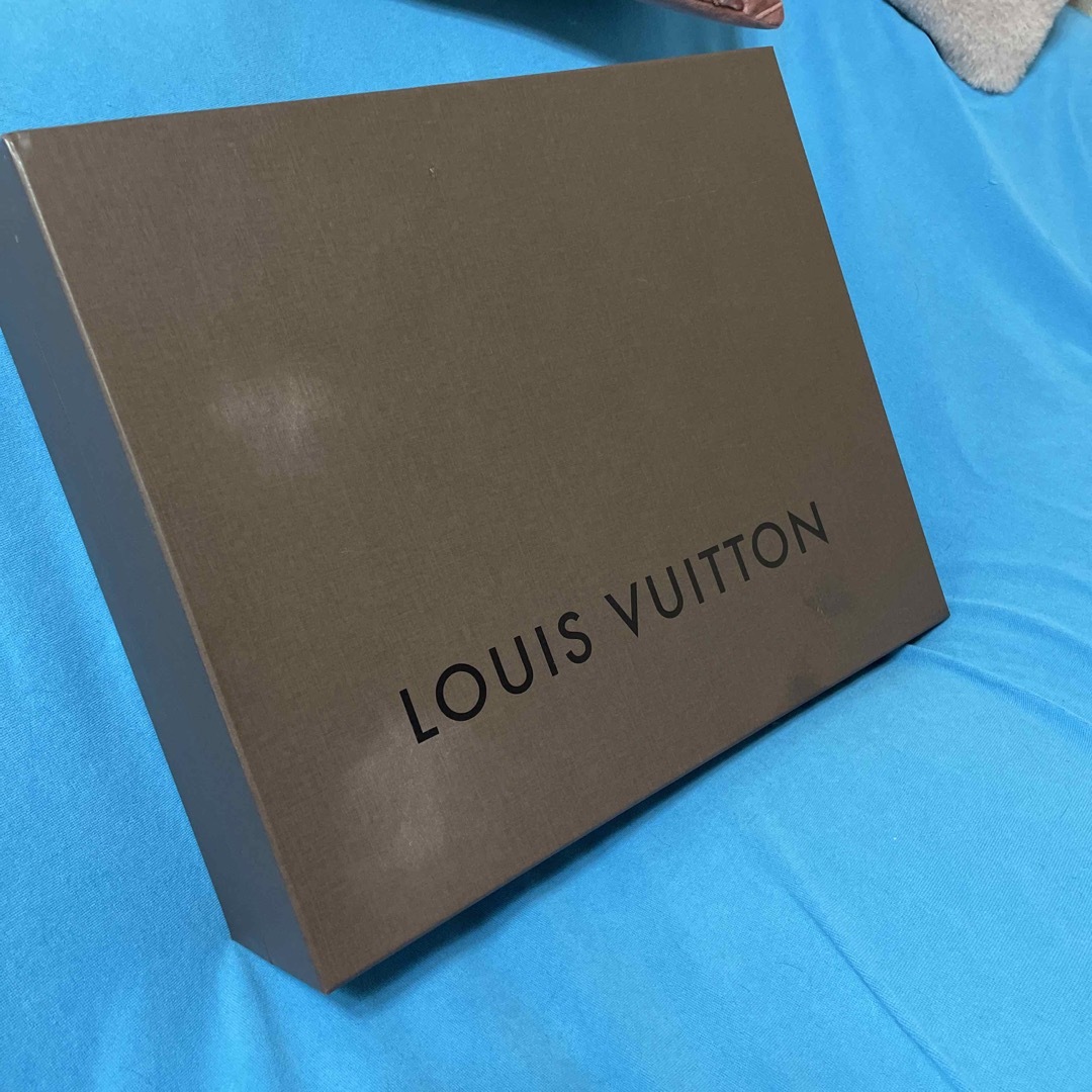 LOUIS VUITTON(ルイヴィトン)のルイヴィトン空箱 レディースのバッグ(ショップ袋)の商品写真