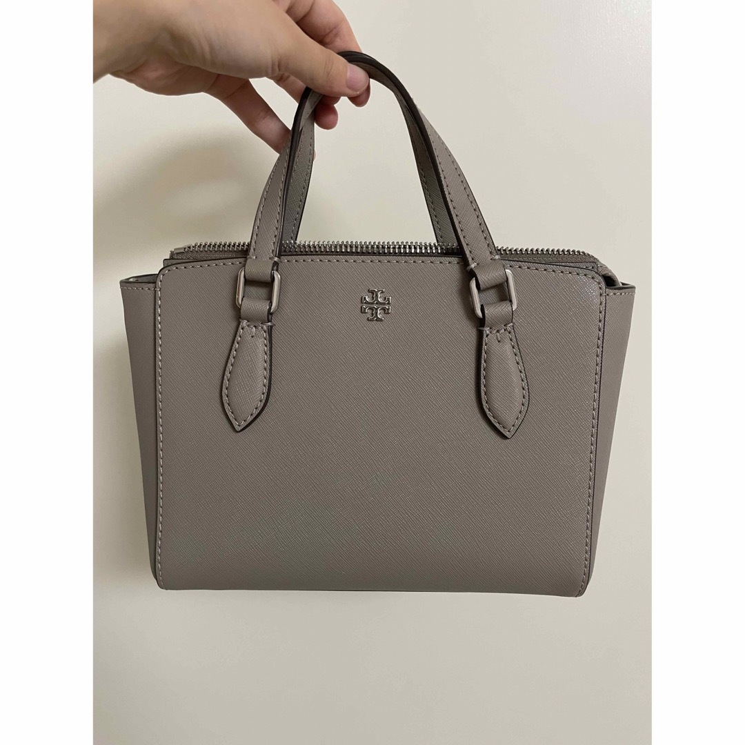 Tory Burch - Tory Burch ハンドバッグ グレー の通販 by A's Tory Burch - Tory Burch ハンドバッグ グレー の通販 by A's