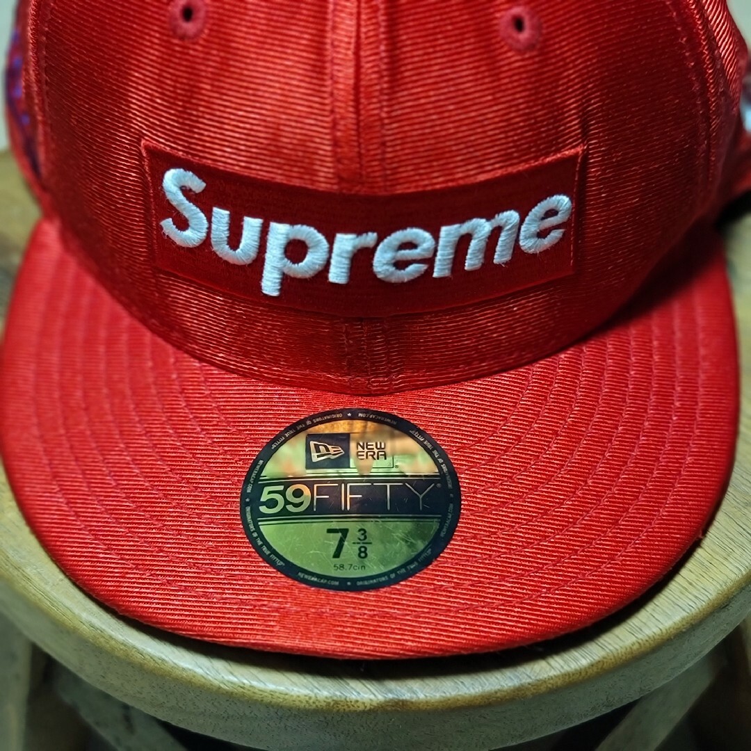 Supreme - supreme NewEra 赤サテンの通販 by Dimension's shop