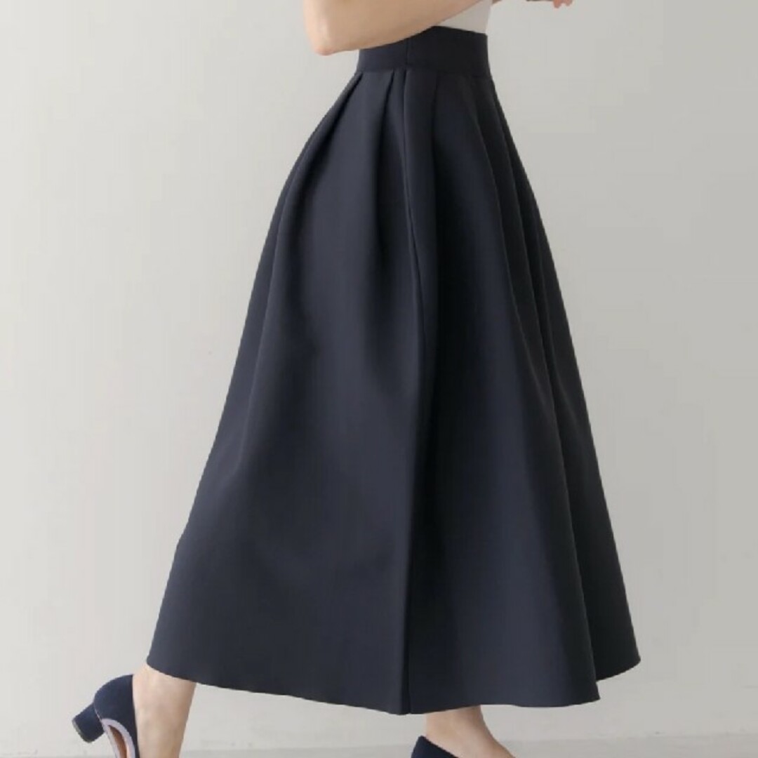 lisa様専用　リグリーム　regleam ボリュームニットスカート　ネイビー レディースのスカート(ロングスカート)の商品写真