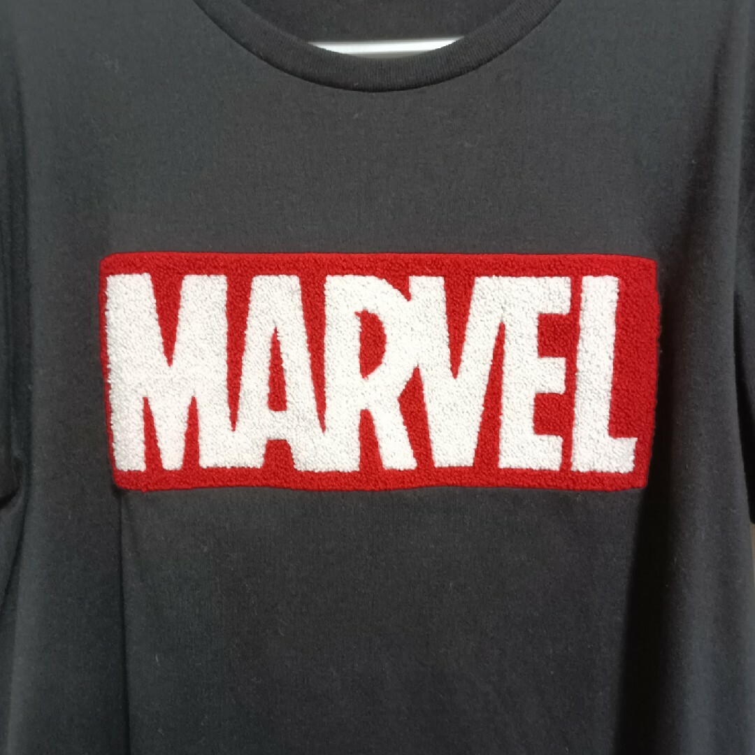 MARVEL(マーベル)のMARVEL　Tシャツ　　Ｌサイズ レディースのトップス(Tシャツ(半袖/袖なし))の商品写真