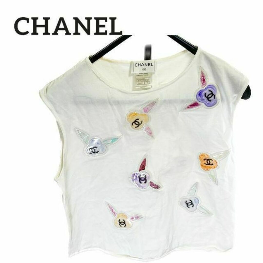 CHANEL(シャネル)のCHANEL シャネル　袖なし　シャツ　ホワイト　ノースリーブ　ブラウス　半袖 レディースのトップス(Tシャツ(半袖/袖なし))の商品写真