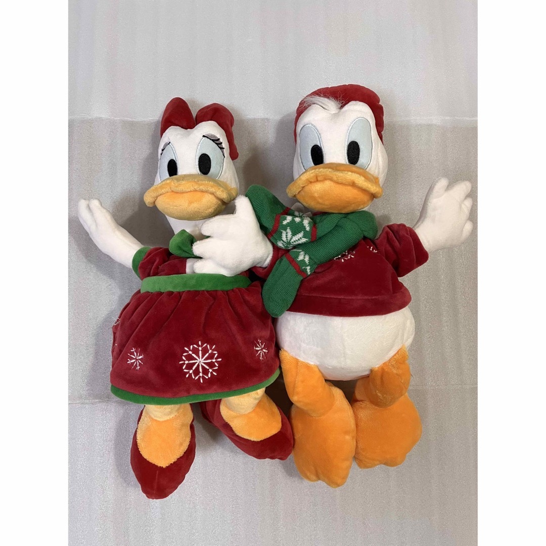 ディズニー　ドナルドとデイジーのぬいぐるみ　クリスマス